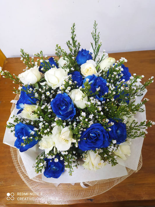 Blue and white Roses 2 dozen