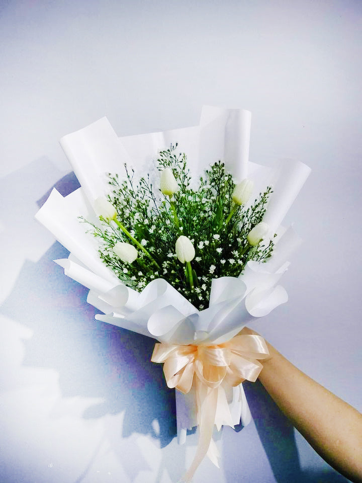 6 Tulips and Dainty