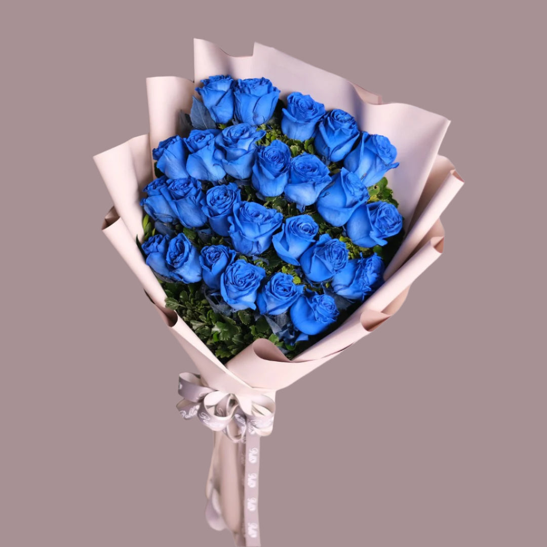 Imported Royal in Blue (Cream wrapp) 25 stems