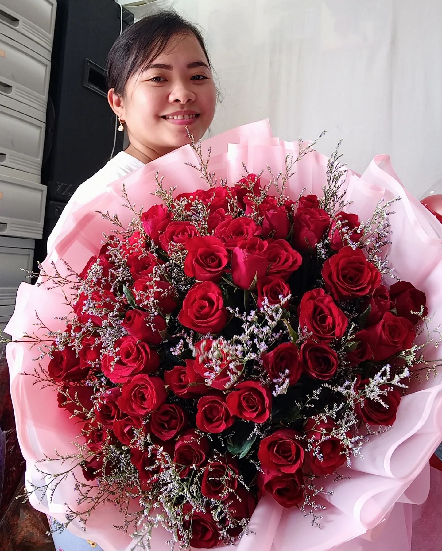 Giant - 5 dozen Red Sophisticated