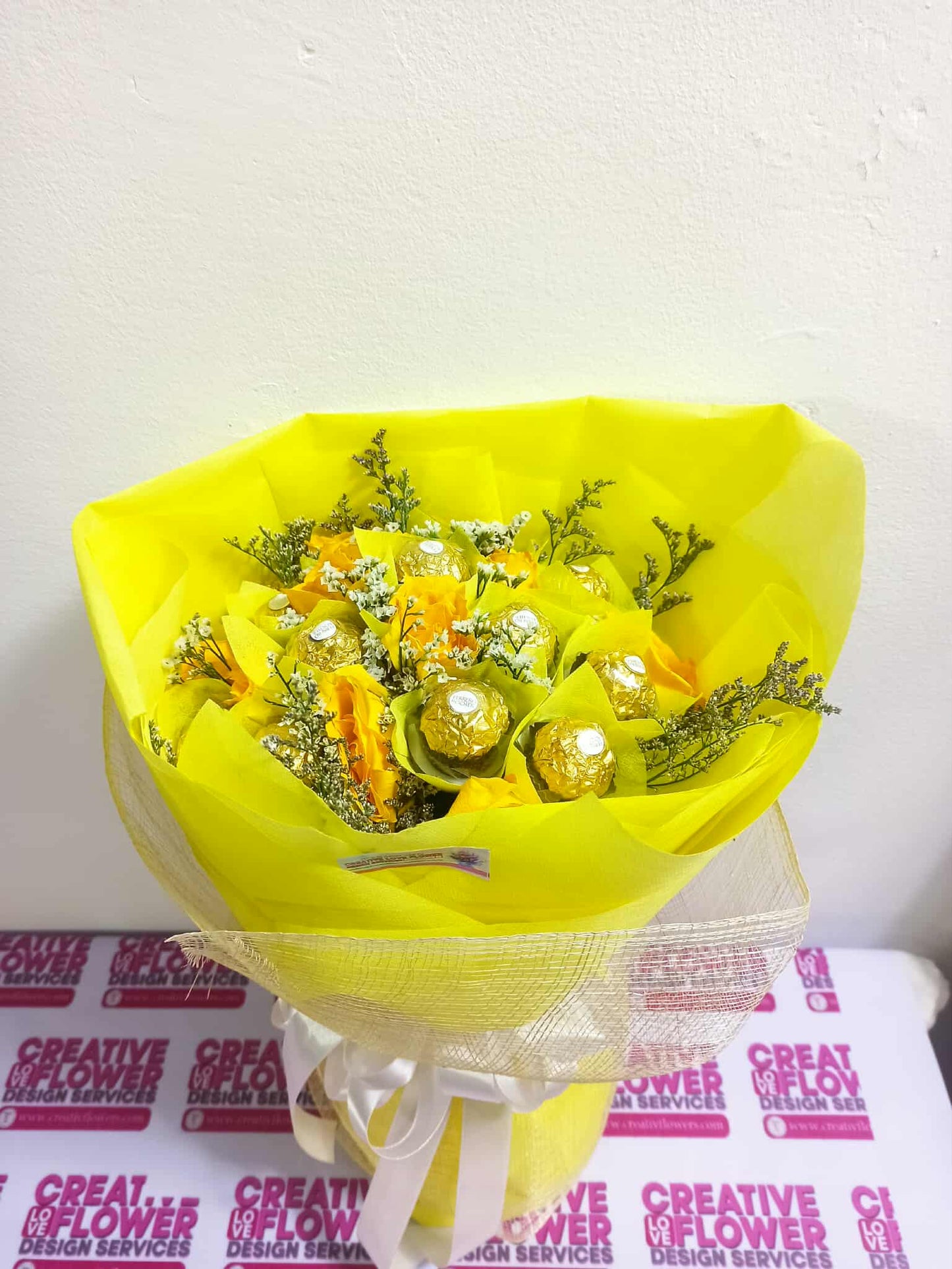 Chocolate Bouquet - Yellow Sweetness