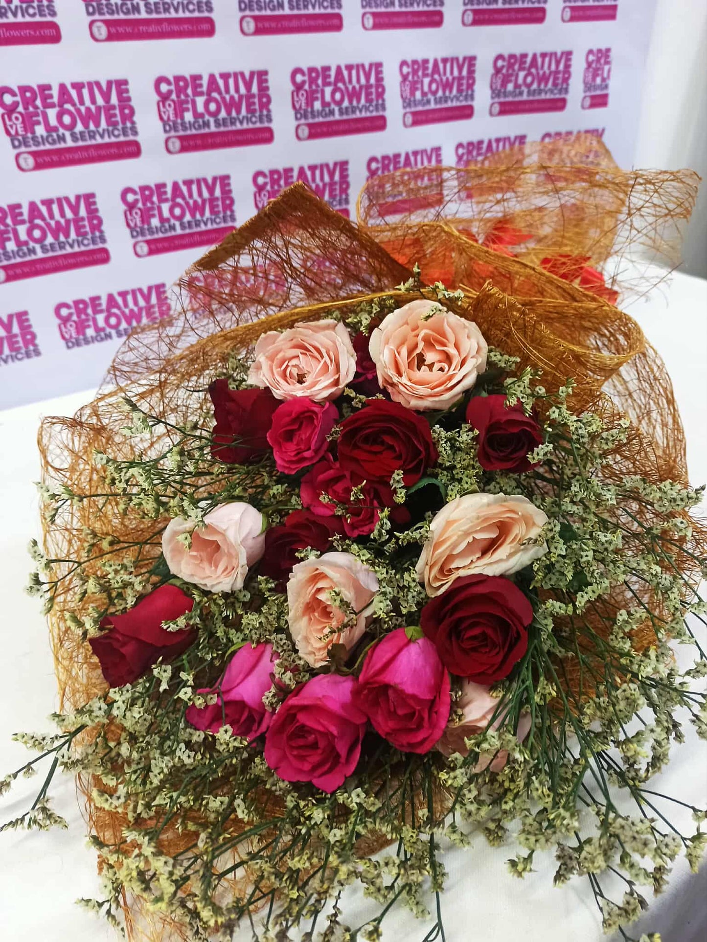 18 Roses – Colors of Love