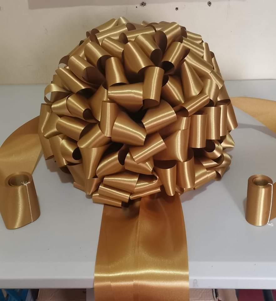 RIBBON CUTTING BOW