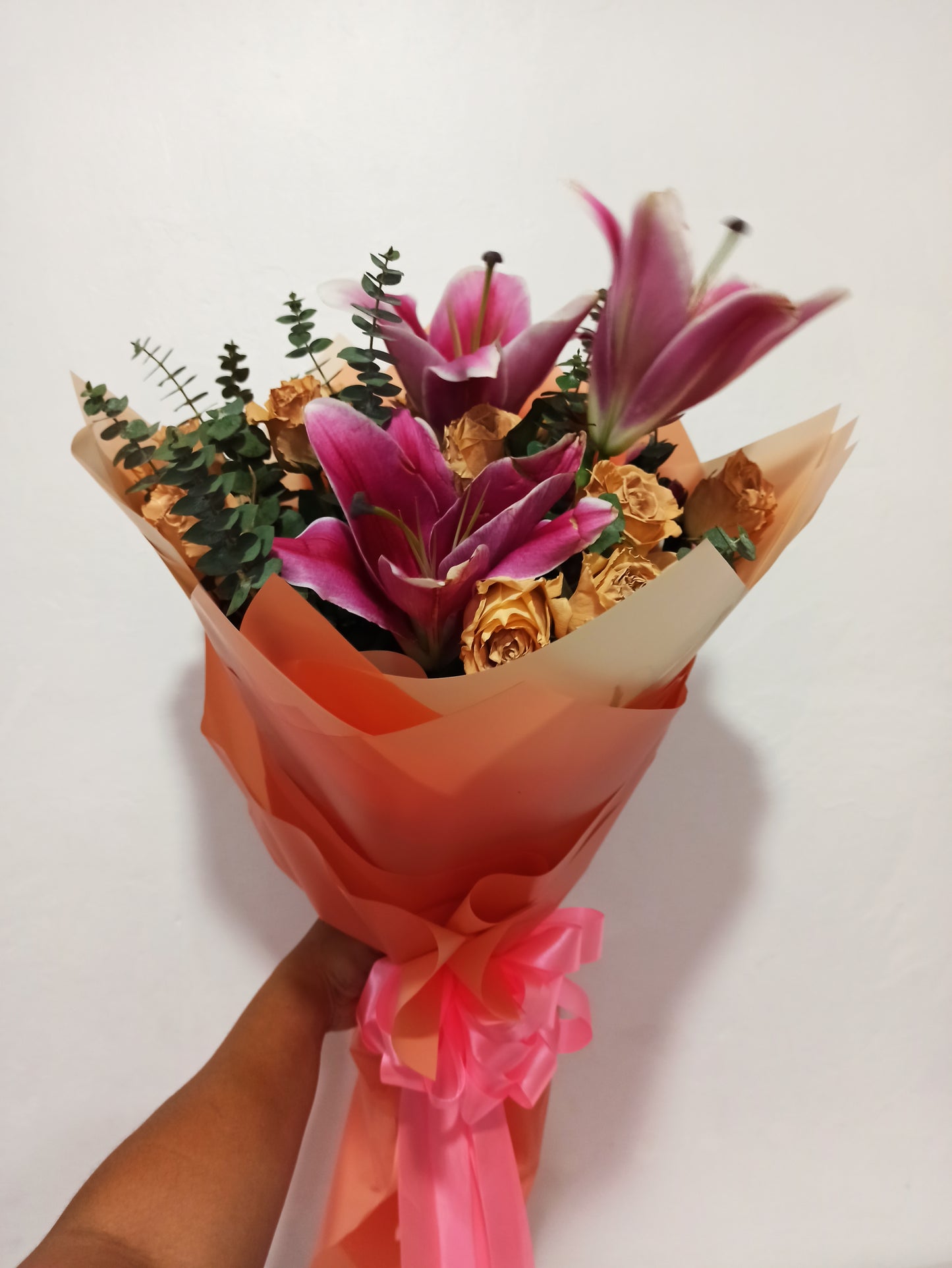 Stargazer bouquet -peachy starry