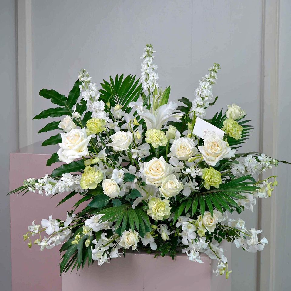 Top Coffin Arrangement