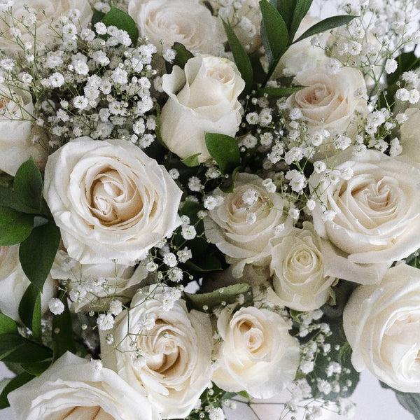 WHITE BOUQUET 🤍