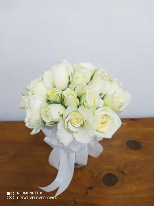 Mini Bridal Bouquet - White and pure