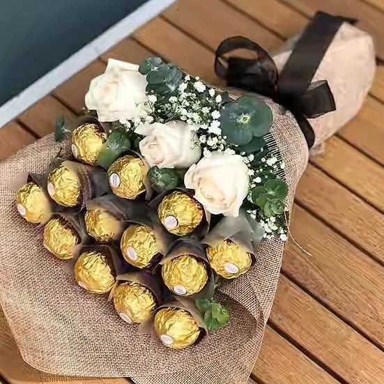 Chocolate Bouquet - 12 and sweet Ferrero