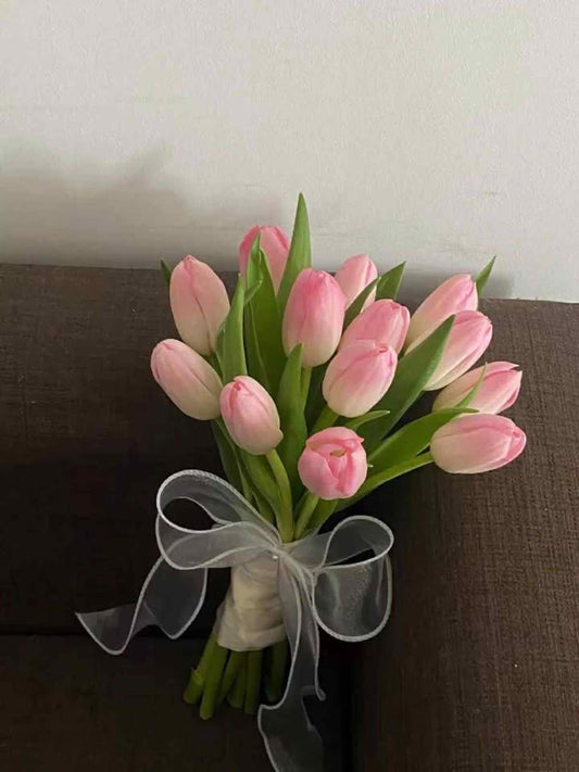 Bridal Tulips on Spot (12 Stems)