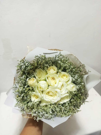 1 dozen - White Glamour