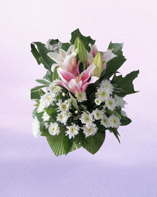Lily Bloom Pot