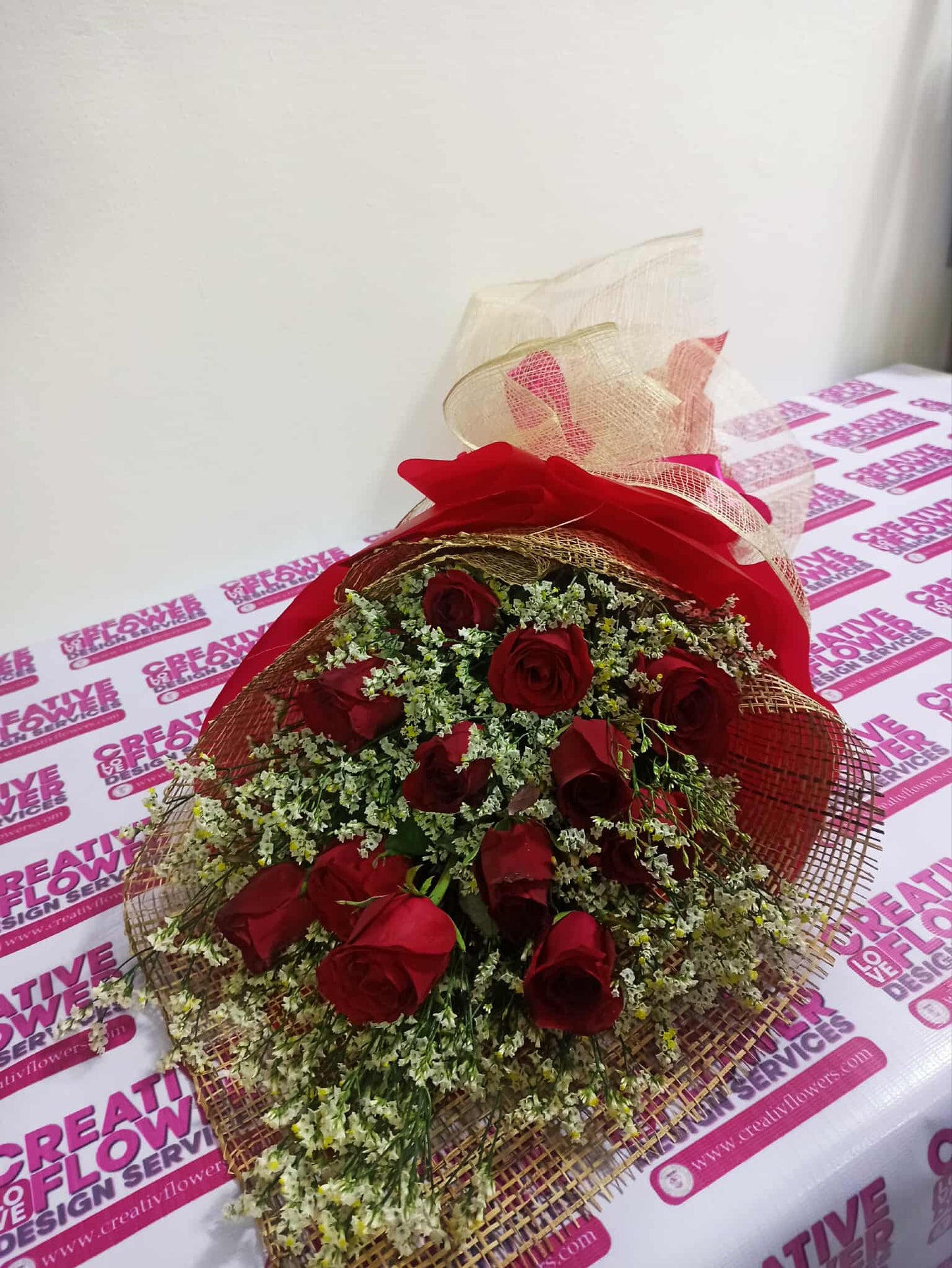 1 dozen - Red and Lovely