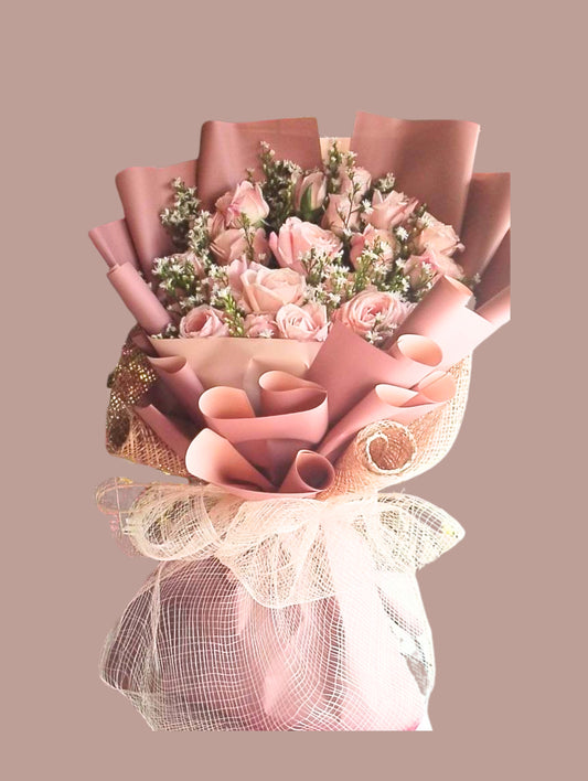 Blushing Grace – 24 Roses in Burlap