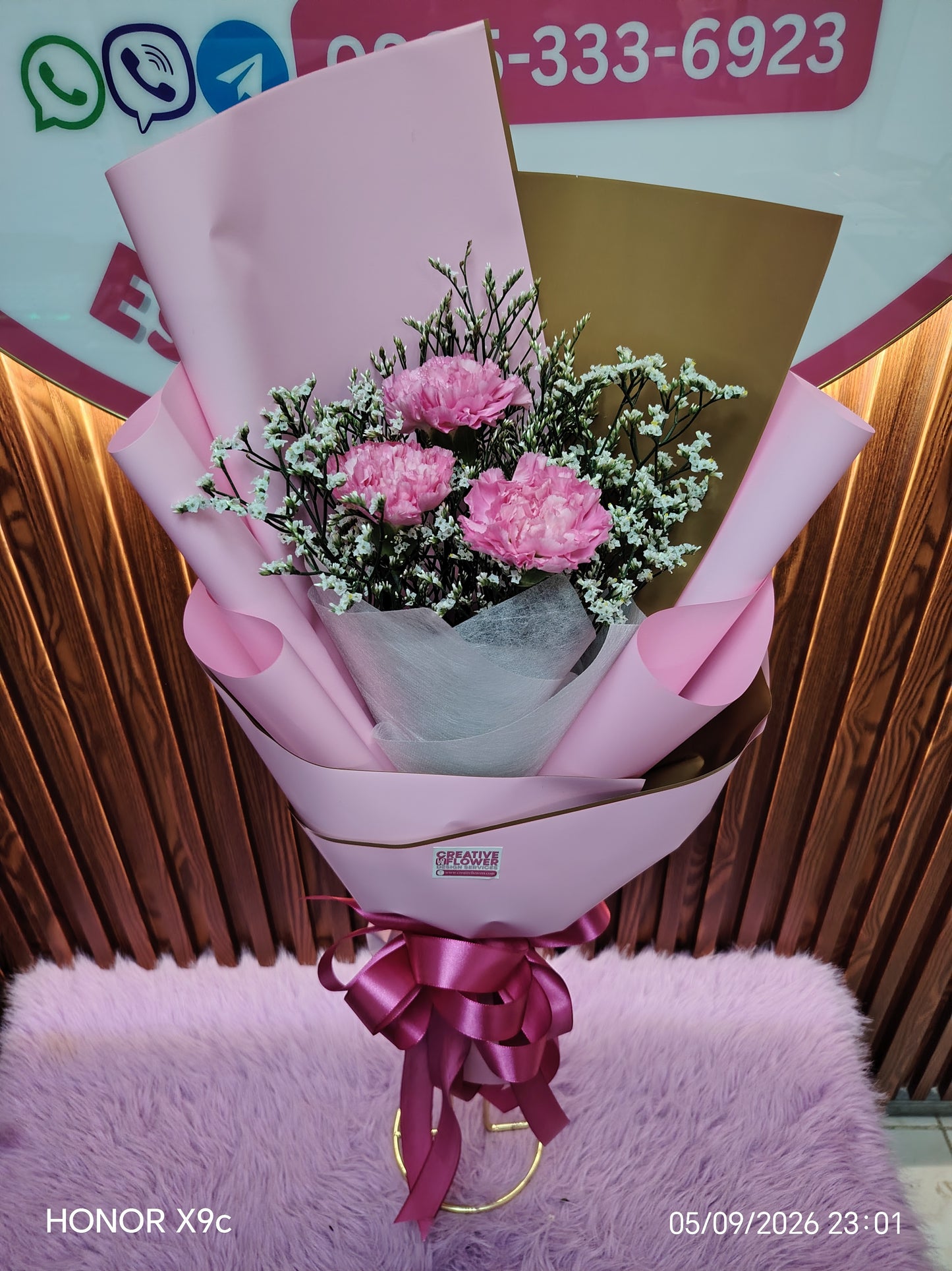 3 Carnations - Pink Sweetheart