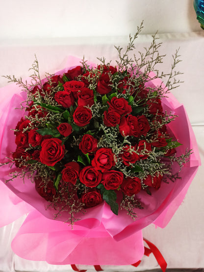 Giant - Big Bouquet - 5 dozen of Red Sweetness