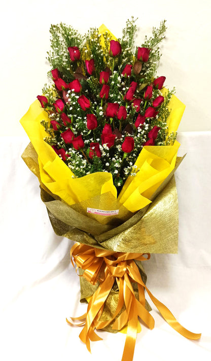 Giant  - 3 dozen Red roses - golden yellow