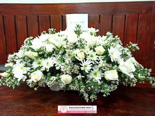 WHITE URN FLOWER